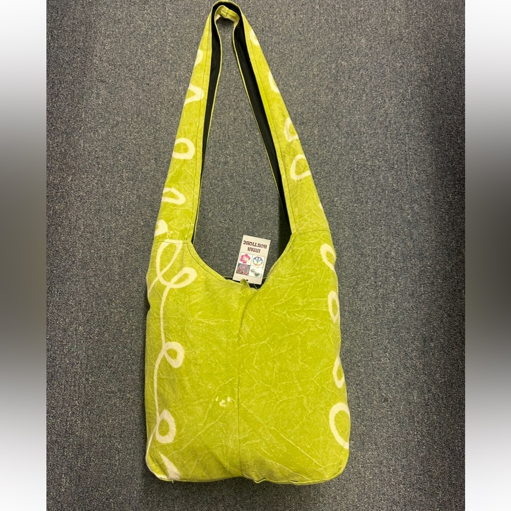 Green Peace Sign Crossbody Bag.  B637.   CL/GR09 - Picture 2 of 2